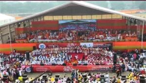 stage gita - Día de la Unidad en Calcuta: Estableciendo cuatro récords mundiales de esplendor espiritual